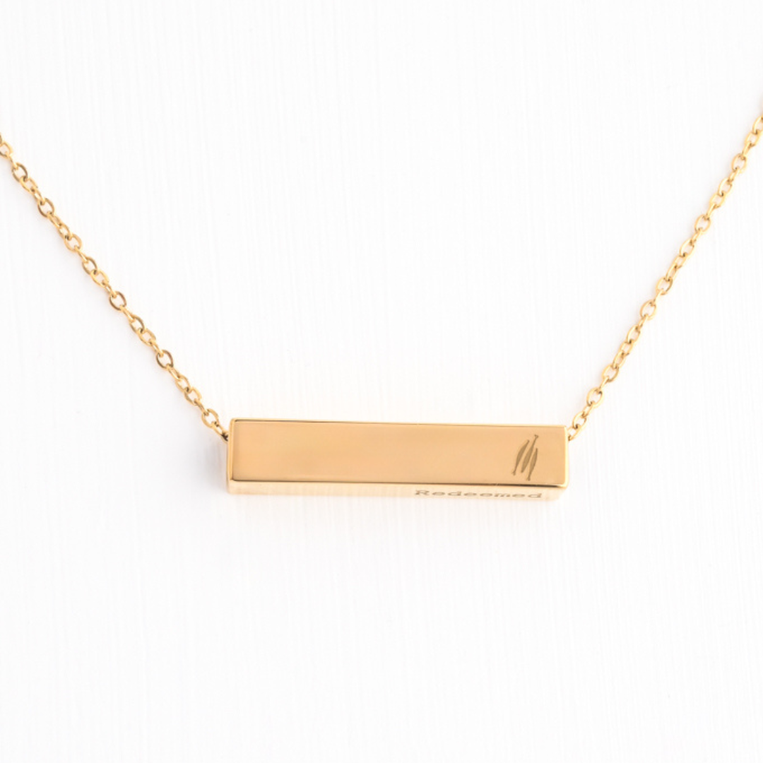 The Chosen Four-Sided Necklace Gold