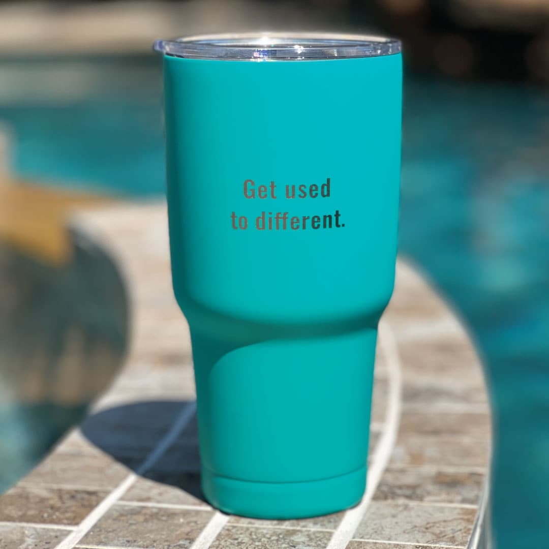 Habituez-vous aux différents verres en acier inoxydable bleu sarcelle de 30 oz