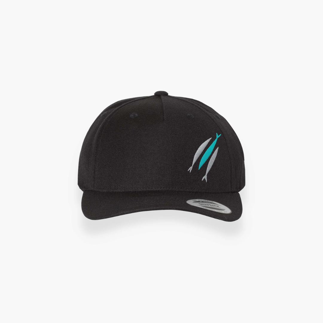 Chapeau à trois poissons